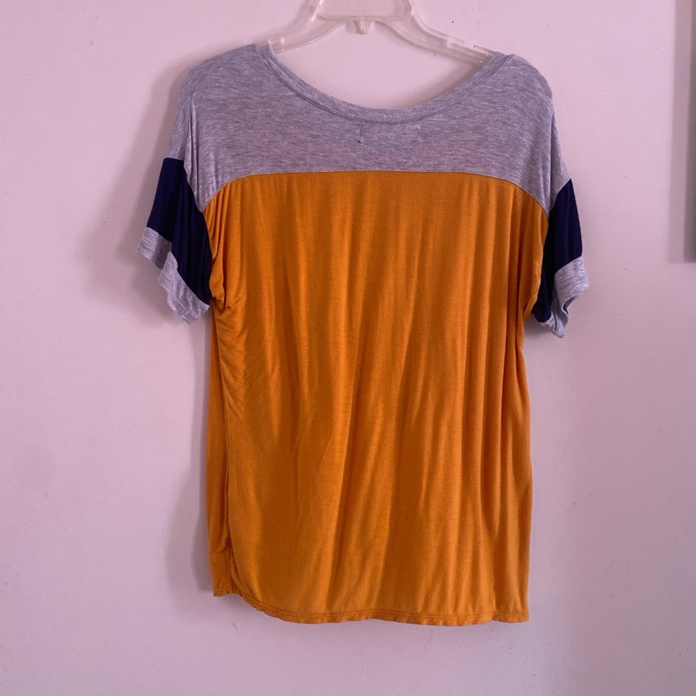 Strip T-Shirt - Picture 2 of 3